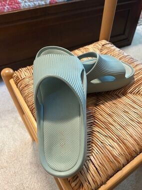 Women's Slide Sandals in Sage Green - Lightweight Casual Comfort